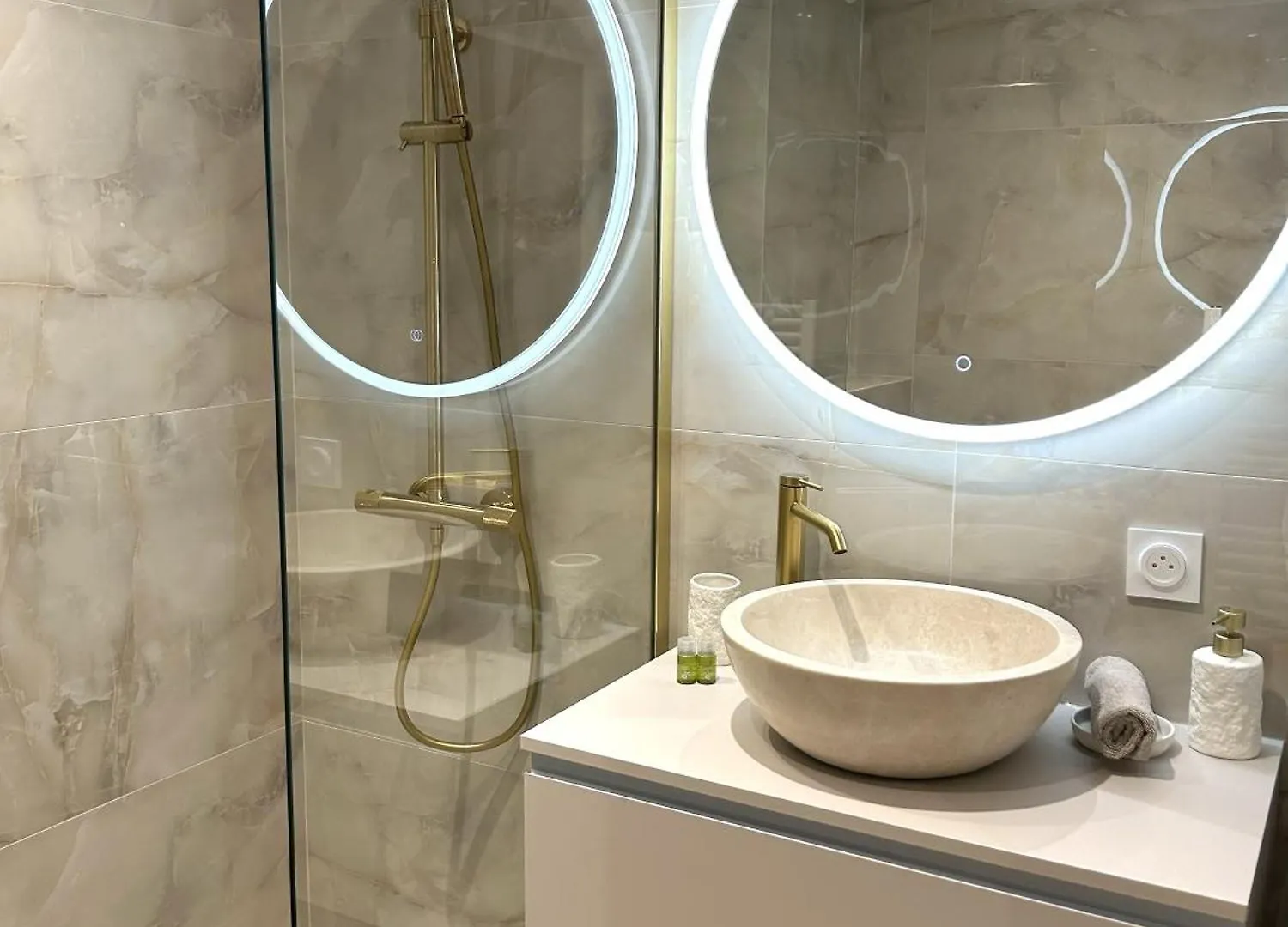 Studio De Luxe Portes De Monaco - Vue Mer - Piscine - Wifi 0*, מונטה קרלו